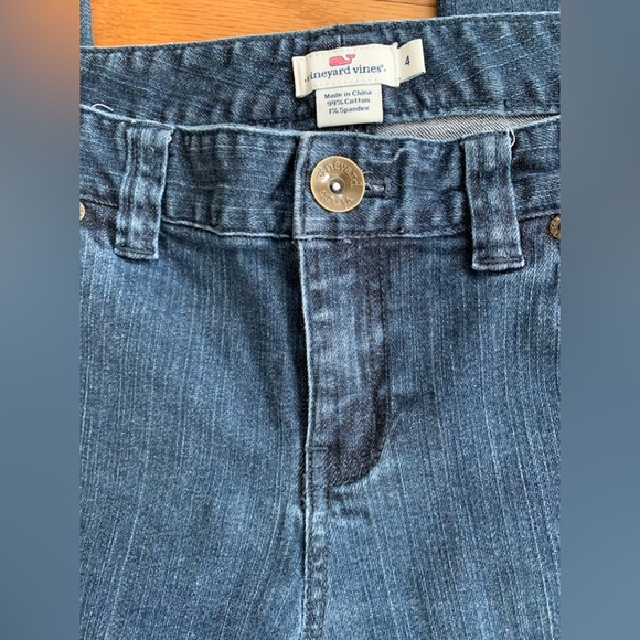 Vinyard Vines Jeans ~ Size 4, Straight Leg ~ Dark Wash ~ Great condition - Picture 4 of 5